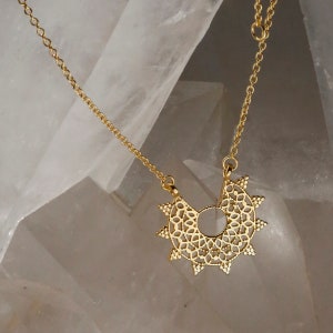 Medina Short Coin Necklace main image 1