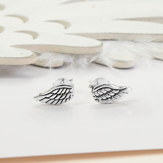 Orecchini a bottone con ali in argento sterling: delicati gioielli con piume d'angelo - Italia