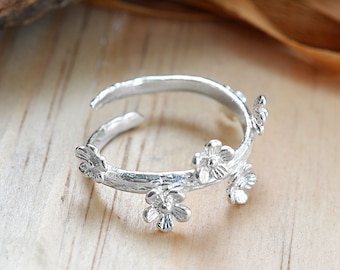 Sterling Silver Delicate Forget Me Not Ring