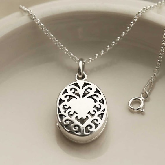 Sterling Silver Vintage Oval Locket Necklace – Antique Style