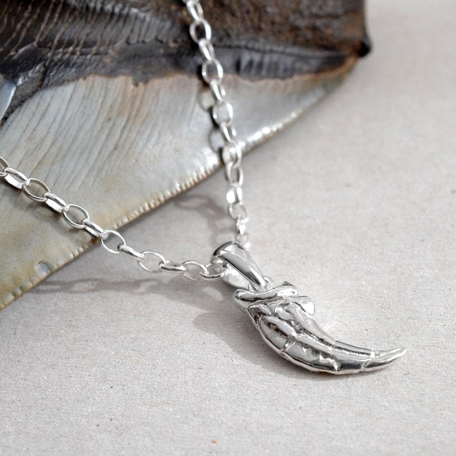 ◆HYERES LOR◆ Claw Silver (Y) Barrel Necklace HL2N4B209Y950 Layered Y Necklace Silver – Hey Happiness