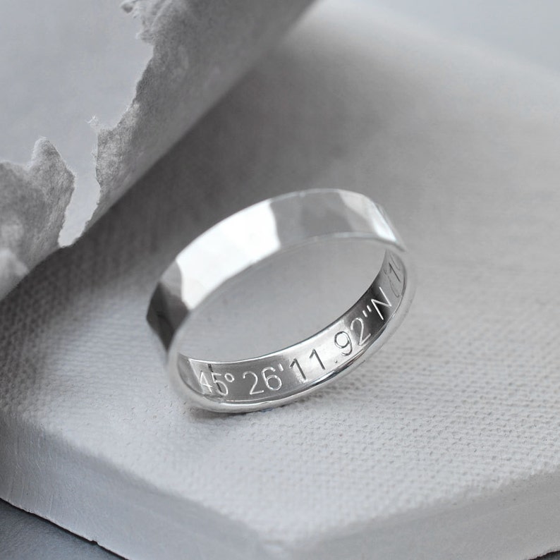 Personalized 5mm Sterling Silver Secret Message Ring zdjęcie 3