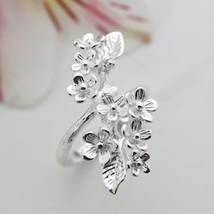 Sterling Silver Forget Me Not Cluster Ring - Etsy