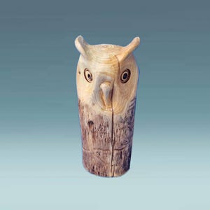 Contemporary wood owl, owl decor fift, decorative owl figurine, eco friendly decor, wooden gifts, owl wood carving, owl statues, owl gifts,
