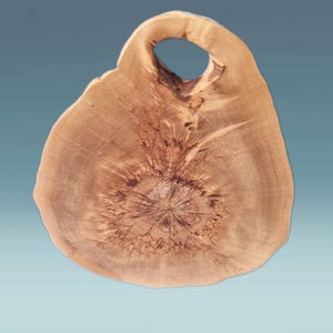 Cutting board, Wooden board, Karelian birch board, Rustic board, Rustic bread board, Rustic Kitchen board, Cheese Board, round wooden board