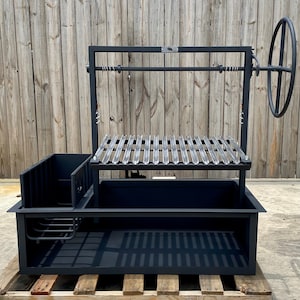 Portable Argentine Grill with a Side Brasero and Legs with Casters