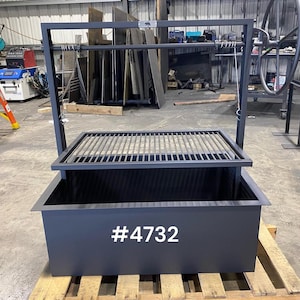 Santa Maria Built-In Barbecue Grill with Steel Firebox