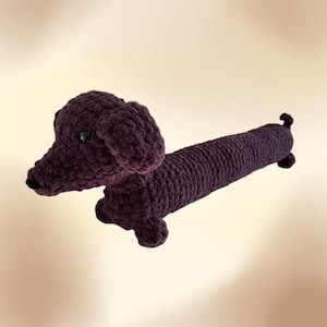 Patrón de ganchillo de perro salchicha extralargo