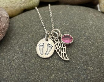 Infant loss necklace, Miscarriage Necklace, Miscarriage Gift, Silver Angel Wing Necklace, Baby Footprints Charm, Memorial Mom Jewellery Gift