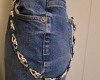 Wallet Chain: Green and Cream Knots with Beads
