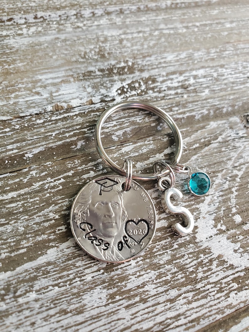 Personalized Class of 2026 Gift; Graduation Gift Nickel Keychain; Grad Present; High School College Graduate Memento Keepsake Bild 1