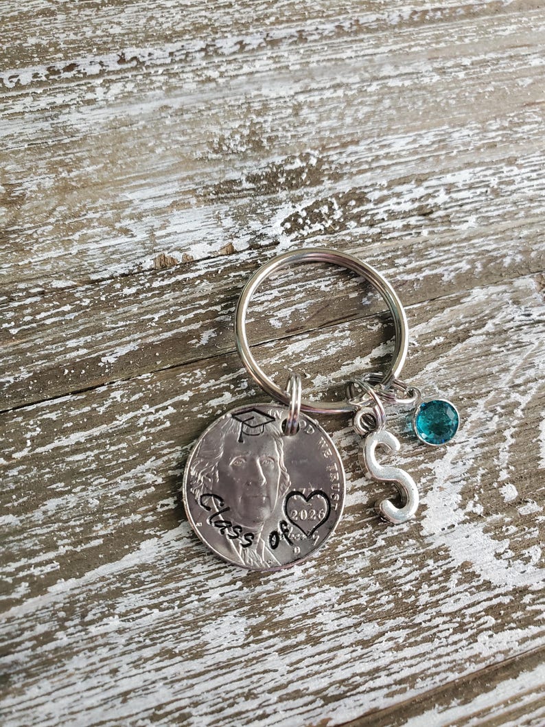 Personalized Class of 2026 Gift; Graduation Gift Nickel Keychain; Grad Present; High School College Graduate Memento Keepsake Bild 7