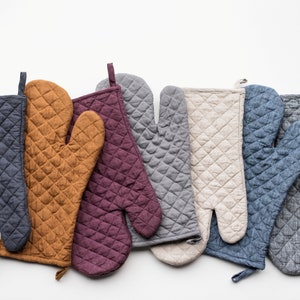 Linen Set ( 2 Pot Holders and Oven Mitt ) linen pot holder , linen oven mitt , natural kitchen accessory , pot holders , oven mitt