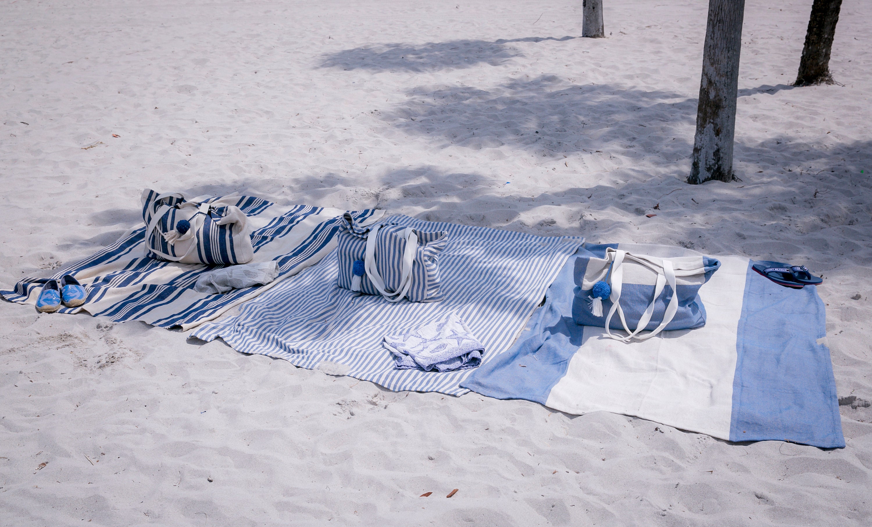 Beach Towels and Picnic Blankets - Staintons