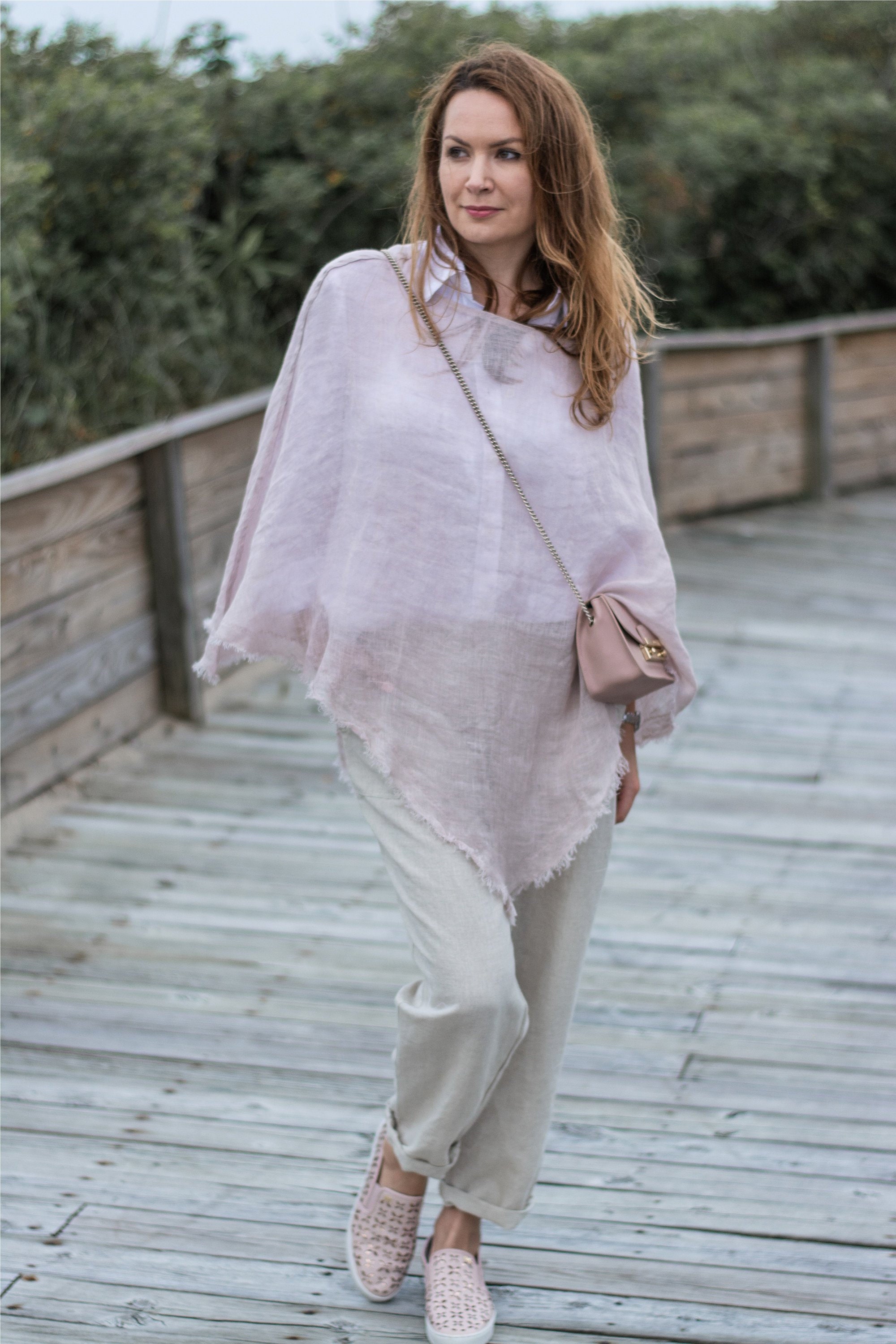 Zoe Fleece Hooded Poncho – Simple Wishes