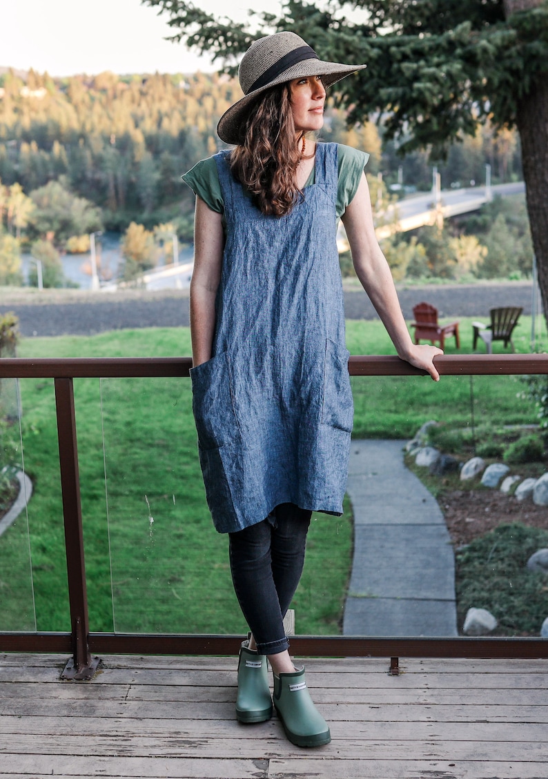 white pinafore apron plus size