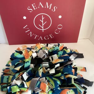 Fleece Snuffle Mat: Dog & Cat Activity Feeding Mat