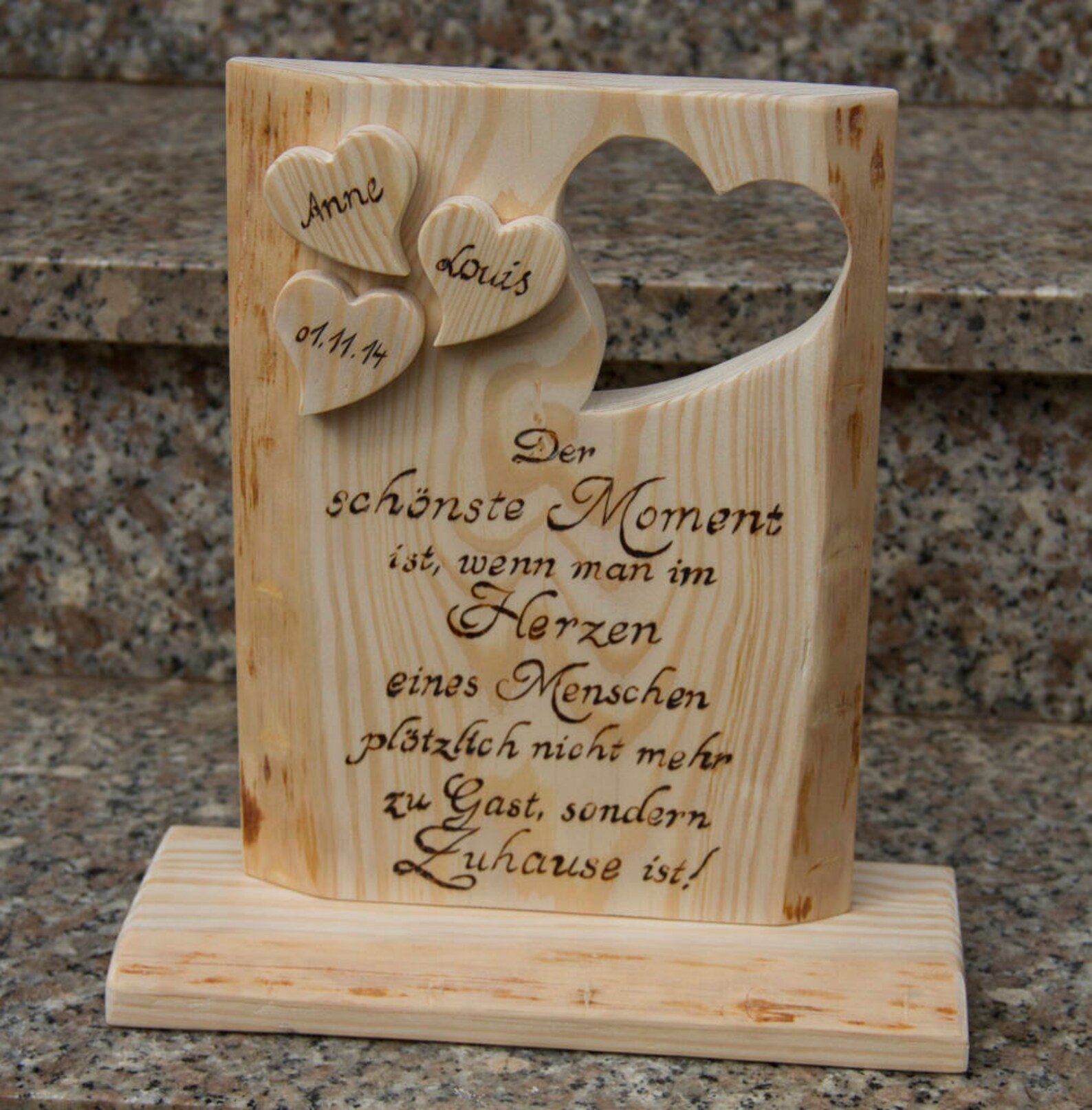 Holzschild mit gebranntem individuellen Spruch zur Hochzeit Etsy
