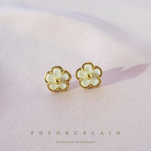 Mini Porcelain Daisy Stud Earrings: 18K Gold-Plated