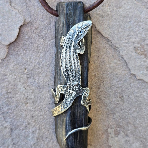 Sterling Silver Lizard Pendant on Petrified Wood with Black Diamond Arizona Southwest