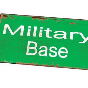 Znak jaskini człowieka bazy wojskowej Obóz wojskowy Baza wojskowa Historyczna baza wojskowa Znak obozu wojskowego