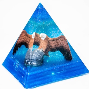Resin Pyramid Lamp with Bald Eagle and Remote Control