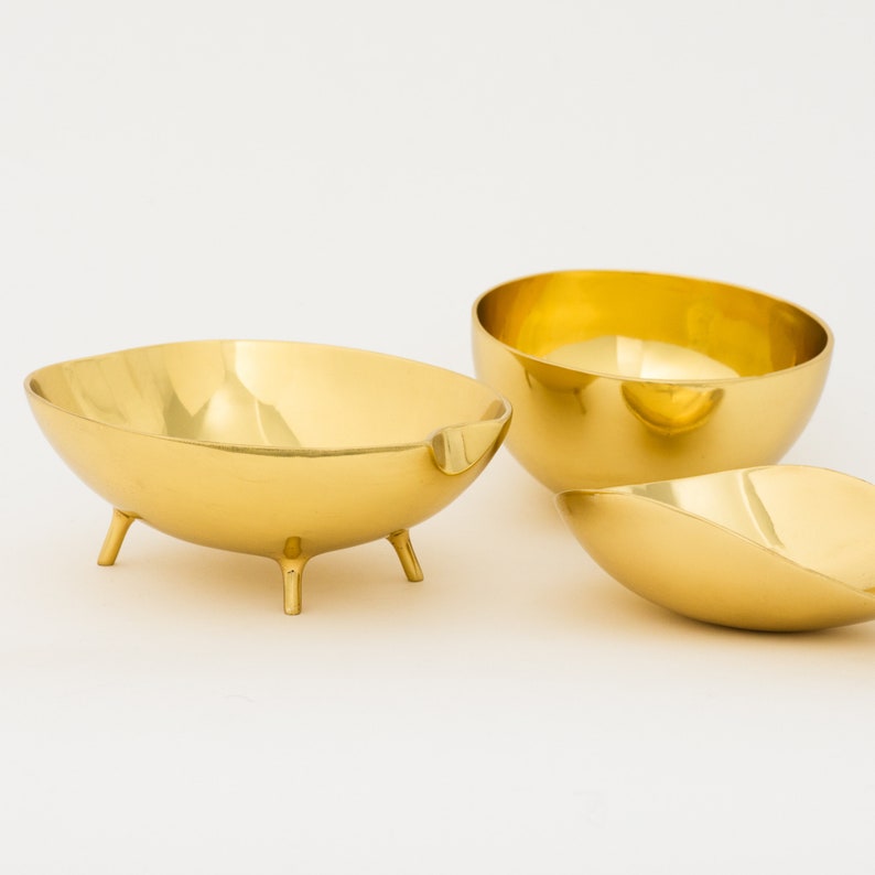 Polished Brass Bowl With Legs image 9