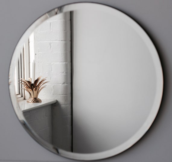 Beveled Silver Orbis Round Mirror Frameless And Velvet Silver Orbis Round Mirror Frameless