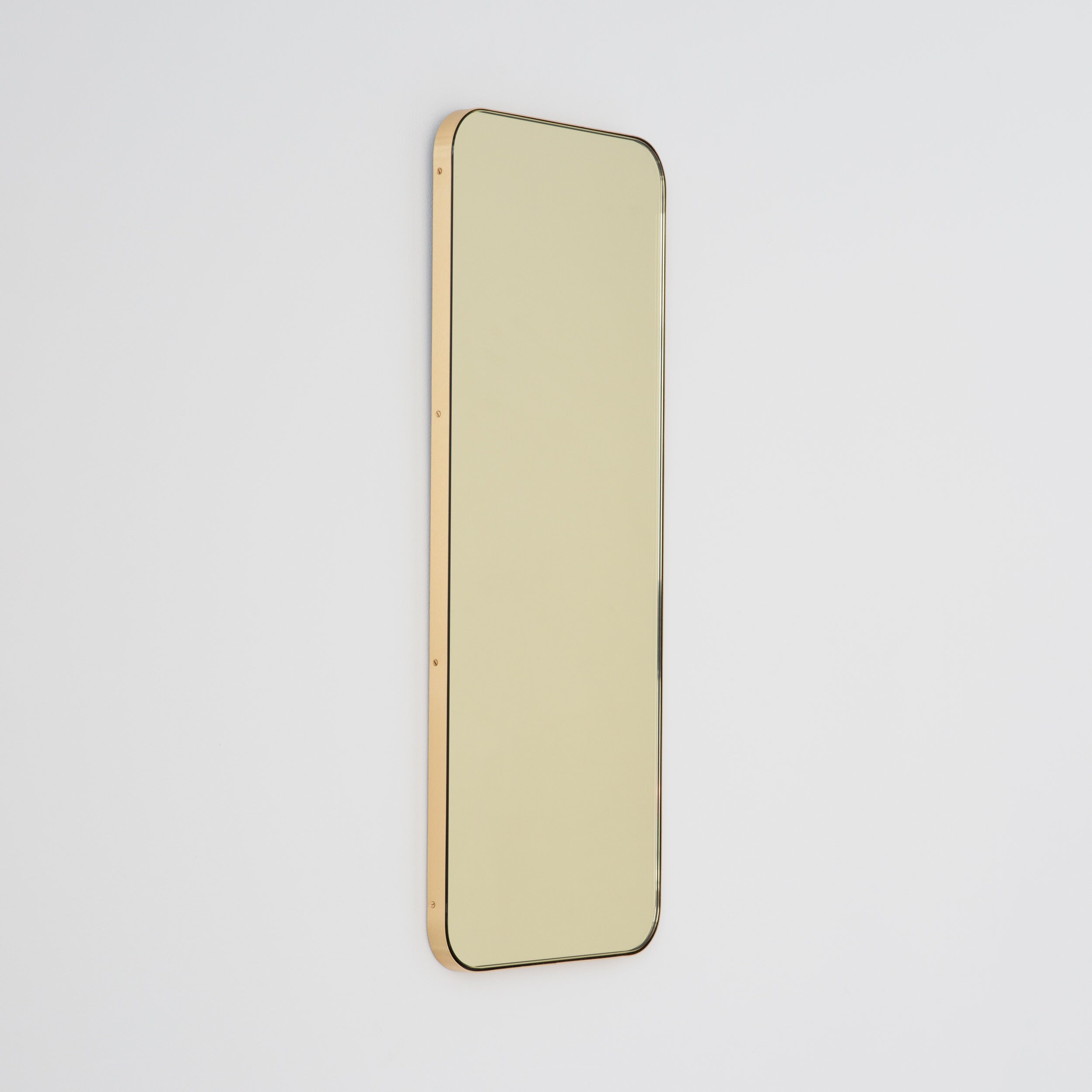 クアドリス™ 長方形ゴールドティントモダンミラー（真鍮フレーム