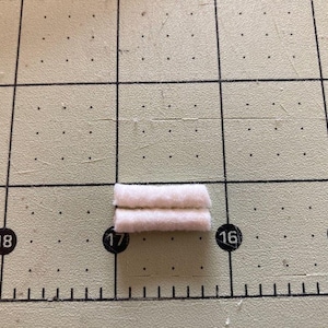 Pair of Grease Wicks for Singer Sewing Machines with Potted Motors (15-91, 201-2) image 1