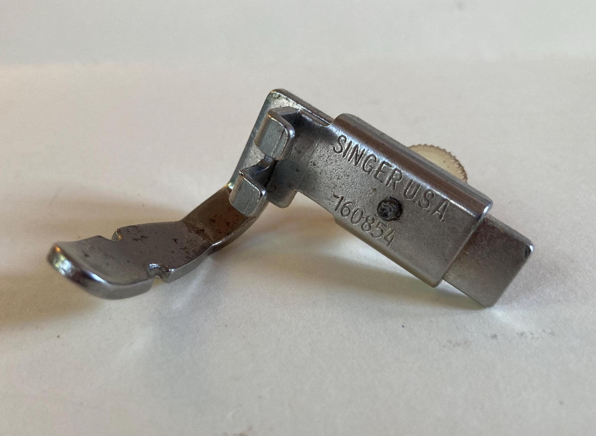 Vintage Singer Low Shank Adjustable Zipper Foot #160854 - Etsy