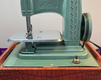 Vintage Toy Sewing Machines - Electric Betsy Ross Children's Sewing Machine - 9 1/2" Belt - Free Shipping