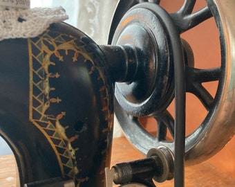 Amish Style Rubber Treadle Belt for Vintage Sewing Machines