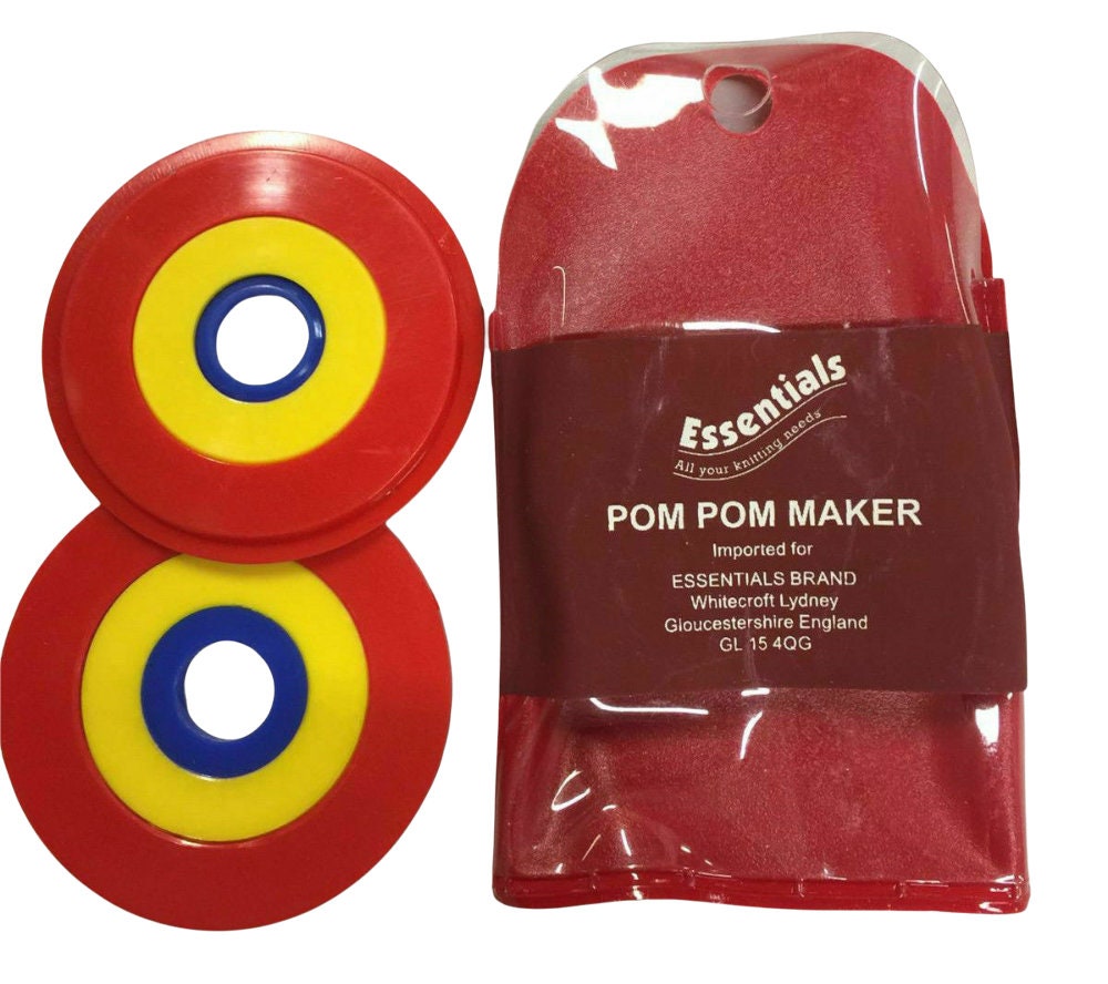 3/4 & 1 Pom Pom Maker. This Clover Pom Maker Has 2 
