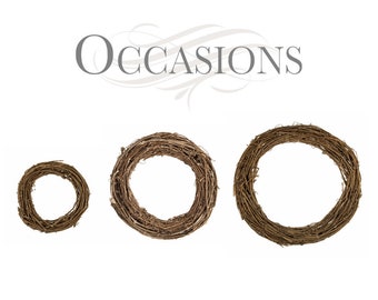 Può includere: Tre ghirlande di rami marroni di diverse dimensioni. Le ghirlande sono fatte di rami naturali e sono perfette per decorare per ogni occasione.