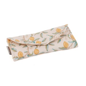 HobbyGift Sewing Kit - Fold-Over Scalloped Edge - Morris Lemons - craft, sewing, quilting knitting, Embroidery & detailed work