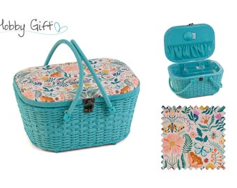 HobbyGift Sewing Box Wicker Basket: Flutterby, Raffia-effect handles, Tray