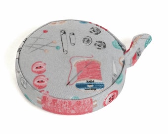 HobbyGift Tape Measure - Stitch in Time - Retractable Tape