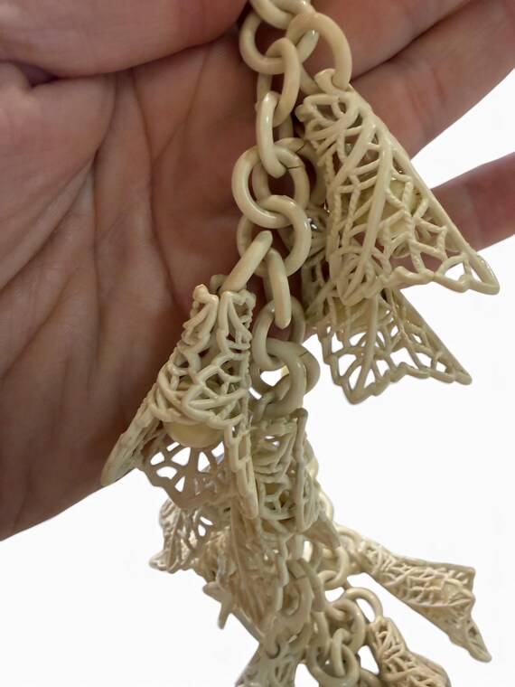 Celluloid Plastic Chain Flower Statement Necklace - image 5