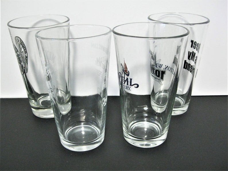 1 3 pint beer glasses