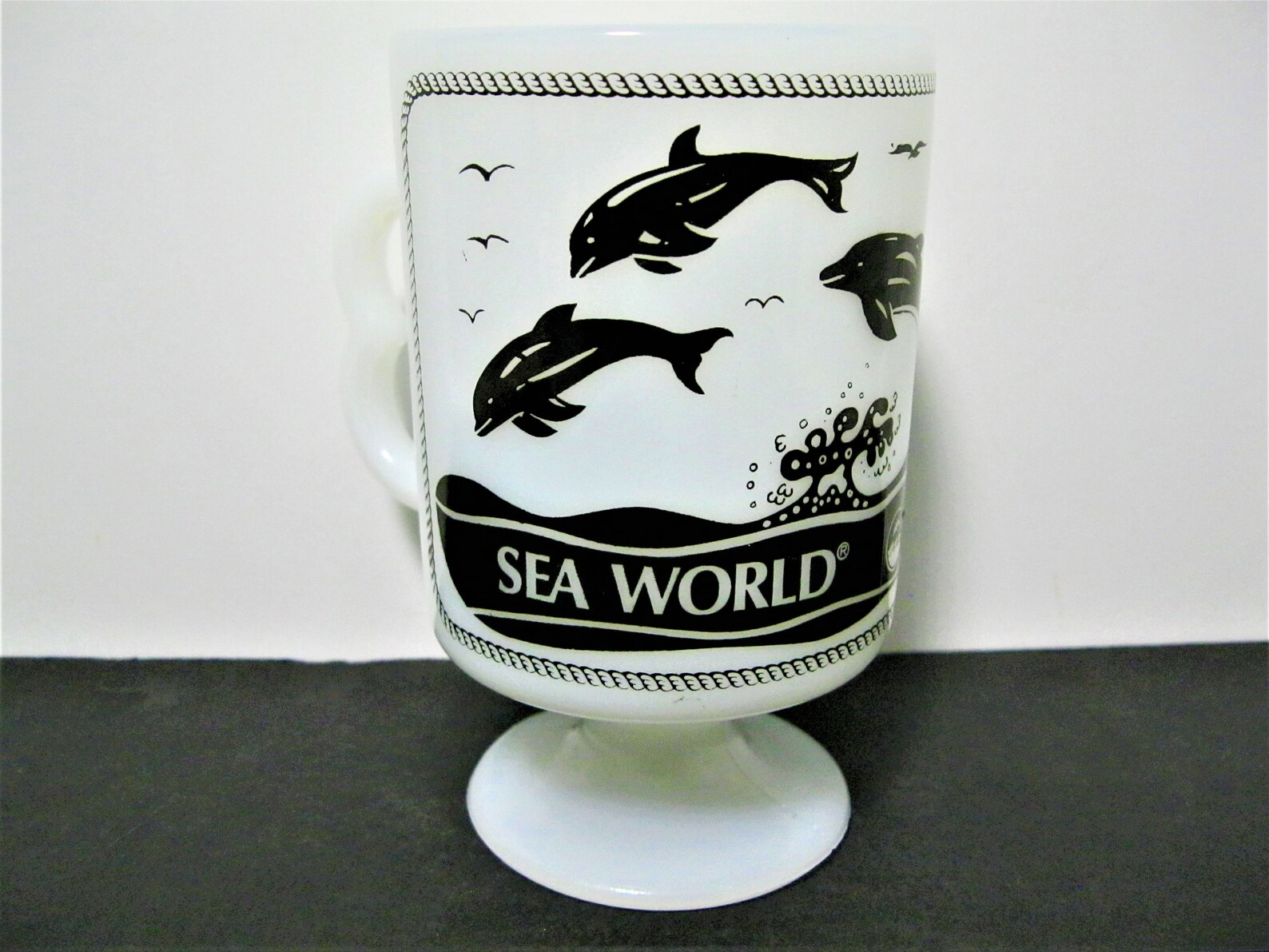 Vintage Sea World Milk Glass Pedestal Mug Sea World Souvenir Etsy España