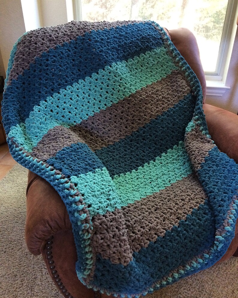 bernat blanket yarn sweater patterns