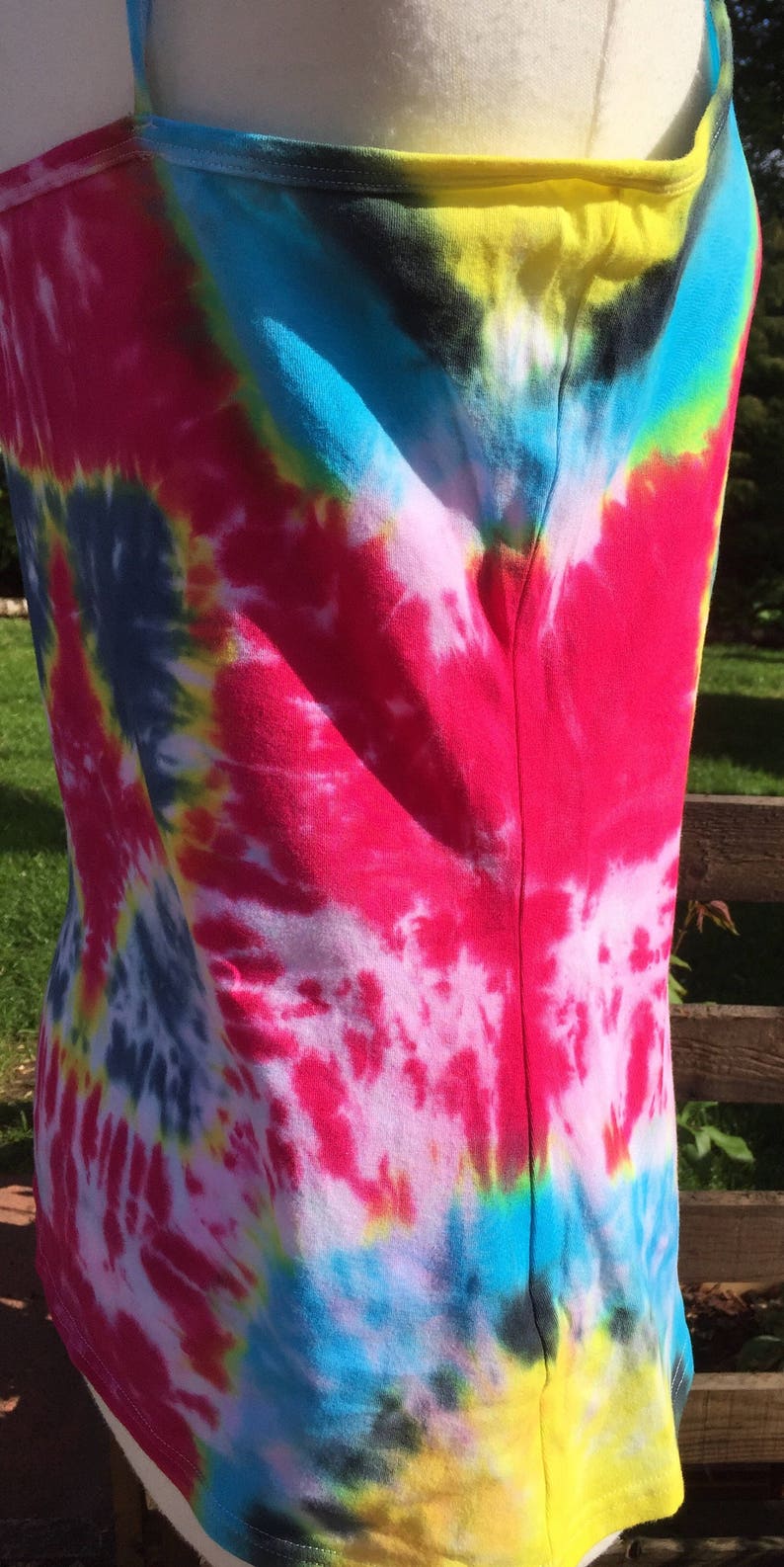 Bright geometric design tie dye vest size large