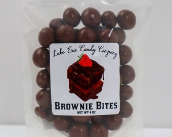 Brownie Bites, kleine, mit Schokolade überzogene Brownie-Stücke