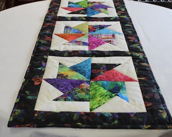 Hand Quilted Pinwheel Table Runner: Urban Forest Cotton, Butterfly Border