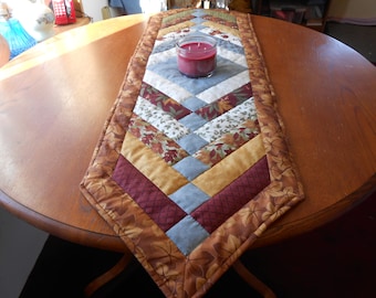 Hand Quilted Table Runner: Woodsy Cotton Fabric with Leaf Border