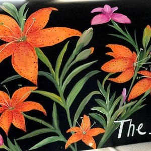 Painted Tiger Lily Mailbox, Orange Flowers Hand Painted Mailbox, Custom Mailbox, Creative and Unique Mailboxes, Decorative Art image 5