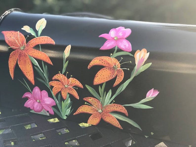 Painted Tiger Lily Mailbox, Orange Flowers Hand Painted Mailbox, Custom Mailbox, Creative and Unique Mailboxes, Decorative Art image 8