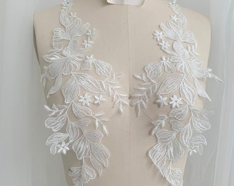 Fine and Thin Bridal Lace Applique in Mirror Pairs, Light Ivory Lace Motifs, Dance Costume Lace