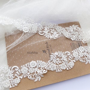 Fabulous Floral Embroidery Beaded Light Ivory Bridal Lace Trim, Wedding Veil Lace Trims, Sell by yard